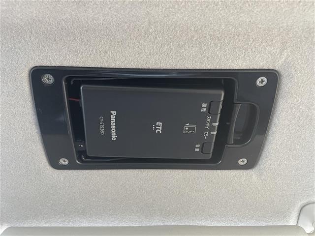 ビアンテ 20S 社外ナビ 後席モニター フルセグTV Bluetooth接続 DVD再生 USB入力端子 両側パワスラ スマートキー スペアキー Bカメラ ビルトインETC HIDオートライト 純正16インチホイール(9枚目)