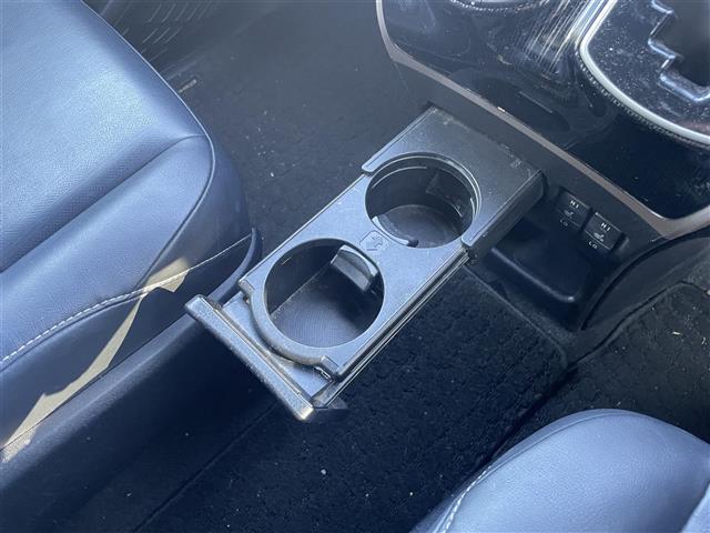 エスクァイア Gi ブラックテーラード 純正ナビ 後席モニター フルセグTV Bluetooth接続 DVD再生 クルコン 両側パワスラ プッシュスタート スマートキー 合皮シート 前席シートヒーター Bカメラ LEDオートライト ETC(19枚目)