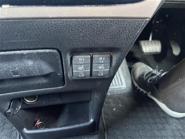 エスクァイア Gi ブラックテーラード 純正ナビ 後席モニター フルセグTV Bluetooth接続 DVD再生 クルコン 両側パワスラ プッシュスタート スマートキー 合皮シート 前席シートヒーター Bカメラ LEDオートライト ETC(20枚目)