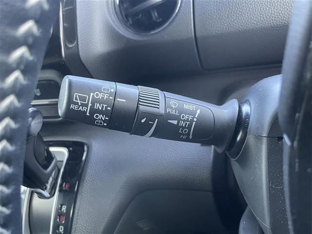 Ｎ－ＢＯＸカスタム Ｇ・Ｌターボホンダセンシング　社外８型ナビＴＶ　Ｂカメラ　両側パワスラ　レーダークルーズコントロール　ハーフレザーシート　純正１５インチＡＷ　スマートキー　プッシュスタート　スペアキー×１　純正フロアマット　衝突被害軽減ブレーキ（8枚目）