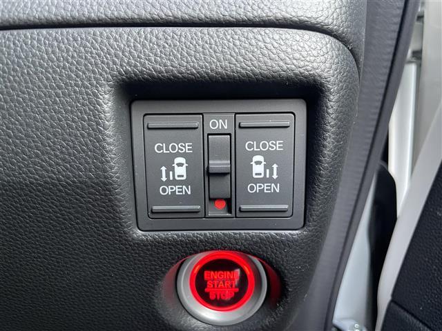 Ｎ－ＢＯＸカスタム Ｇ・Ｌターボホンダセンシング　社外８型ナビＴＶ　Ｂカメラ　両側パワスラ　レーダークルーズコントロール　ハーフレザーシート　純正１５インチＡＷ　スマートキー　プッシュスタート　スペアキー×１　純正フロアマット　衝突被害軽減ブレーキ（10枚目）