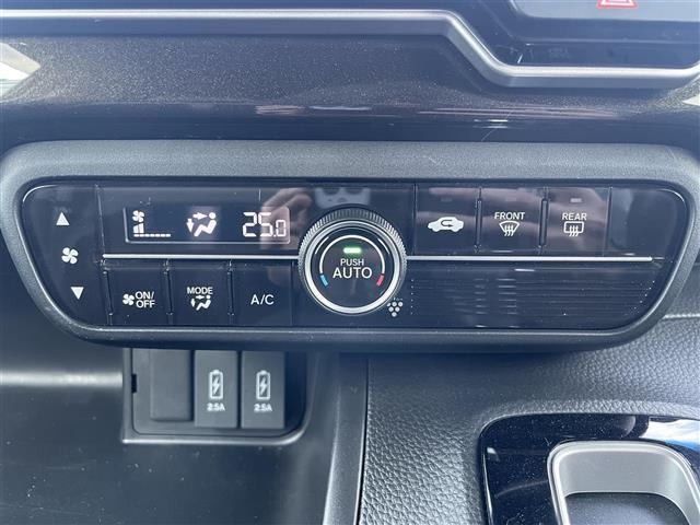 Ｎ－ＢＯＸカスタム Ｇ・Ｌターボホンダセンシング　社外８型ナビＴＶ　Ｂカメラ　両側パワスラ　レーダークルーズコントロール　ハーフレザーシート　純正１５インチＡＷ　スマートキー　プッシュスタート　スペアキー×１　純正フロアマット　衝突被害軽減ブレーキ（18枚目）