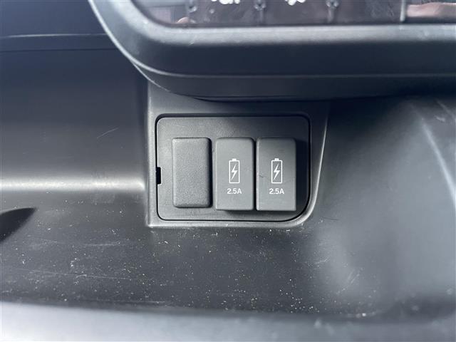 Ｎ－ＢＯＸカスタム Ｇ・Ｌターボホンダセンシング　社外８型ナビＴＶ　Ｂカメラ　両側パワスラ　レーダークルーズコントロール　ハーフレザーシート　純正１５インチＡＷ　スマートキー　プッシュスタート　スペアキー×１　純正フロアマット　衝突被害軽減ブレーキ（20枚目）