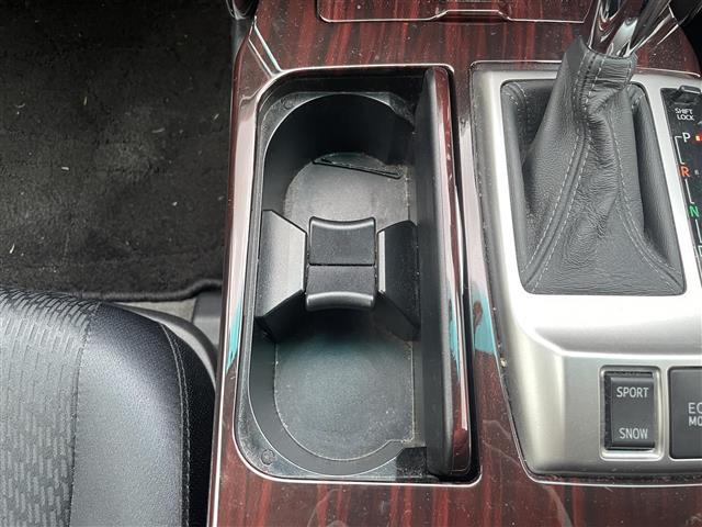 マークＸ ２５０Ｇ　リラックスセレ・ブラックレザーリミテッド　純正ナビ　フルセグＴＶ　Ｂｌｕｅｔｏｏｔｈ接続　ＤＶＤ再生　ＵＳＢ入力端子　プッシュスタート　スマートキー　スペアキー　Ｂカメラ　前席パワーシート　ＨＩＤオートライト　ＥＴＣ　社外１８インチホイール（16枚目）