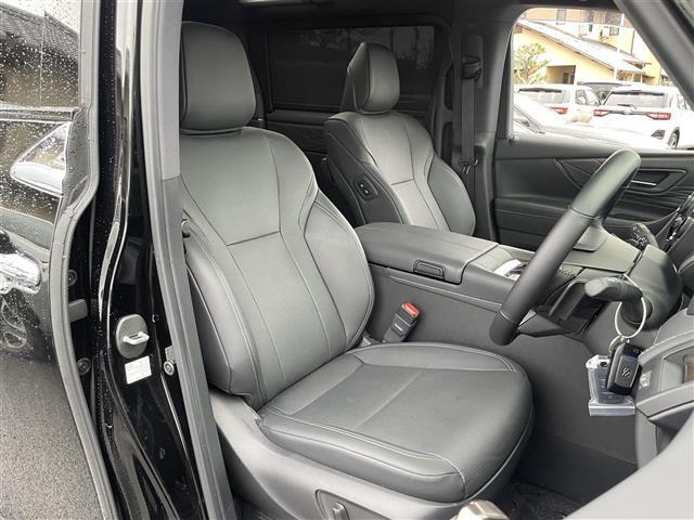 アルファードハイブリッド Ｚ　ワンオーナー　純正１４インチナビ　フルセグＴＶ　Ｂｌｕｅｔｏｏｔｈ接続　ＨＤＭＩトヨタセーフティーセンス　ＢＳＭ　ＨＵＤ　パークアシスト　追従クルコン　ワイヤレス充電　ガラスルーフ　前席パワーシート（22枚目）