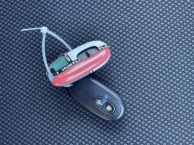 ハスラー Ｊスタイル　社外ナビ　フルセグＴＶ　Ｂｌｕｅｔｏｏｔｈ接続　ＤＶＤ再生　レーダーブレーキサポート　プッシュスタート　スマートキー　スペアキー　Ｂカメラ　ベンチシート　前席シートヒーター　ＨＩＤオートライト（12枚目）