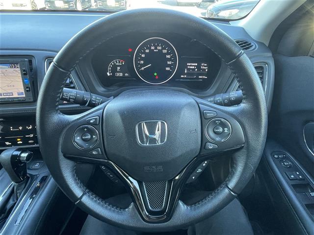 ヴェゼル Ｘ・ホンダセンシング　純正ナビ　フルセグＴＶ　Ｂｌｕｅｔｏｏｔｈ接続　ＤＶＤ再生　ＵＳＢ入力端子　ホンダセンシング　衝突被害　追従クルコン　プッシュスタート　スマートキー　スペアキー　電動Ｐ・オートブレーキホールド（4枚目）