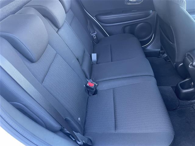 ヴェゼル Ｘ・ホンダセンシング　純正ナビ　フルセグＴＶ　Ｂｌｕｅｔｏｏｔｈ接続　ＤＶＤ再生　ＵＳＢ入力端子　ホンダセンシング　衝突被害　追従クルコン　プッシュスタート　スマートキー　スペアキー　電動Ｐ・オートブレーキホールド（25枚目）