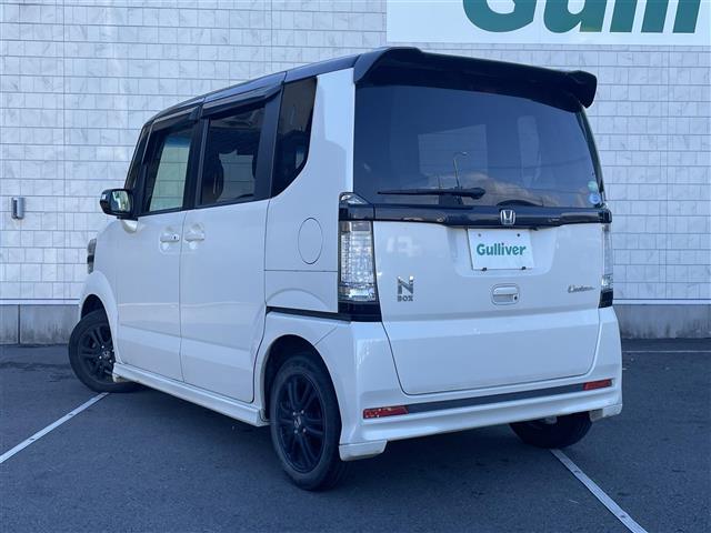 Ｎ－ＢＯＸカスタム ２トーンカラースタイル　Ｇ　ＳＳパッケージ　ワンオーナー　純正ナビ　フルセグＴＶ　Ｂｌｕｅｔｏｏｔｈ接続　ＤＶＤ再生　ＣＴＢＡ　両側パワスラ　プッシュスタート　スマートキー　スペアキー　Ｂカメラ　ＨＩＤオートライト　ベンチシート（43枚目）