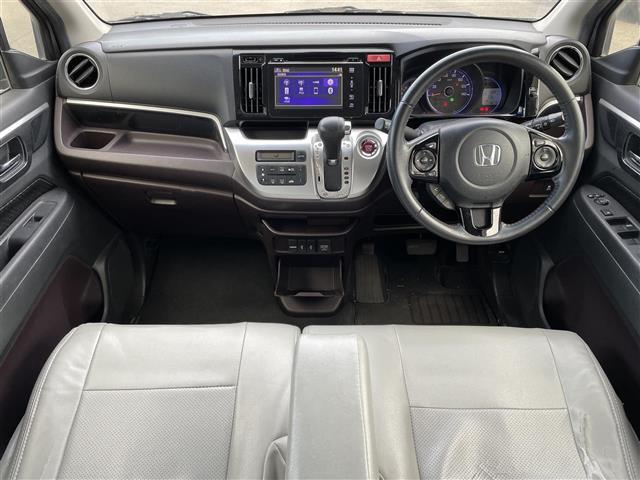 Ｎ－ＷＧＮカスタム Ｇ・Ａパッケージ　純正ディスプレイオーディオ　Ｂｌｕｅｔｏｏｔｈ接続　ＵＳＢ入力端子　ＣＴＢＡ　プッシュスタート　スマートキー　スペアキー　クルコン　Ｂカメラ　ＥＴＣ　ＨＩＤオートライト　社外レザー調シートカバー（2枚目）