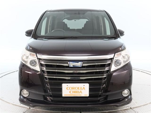 ノア ハイブリッドＸ　ディライトプラス　１年間走行無制限保証　メモリナビ　フルセグＴＶ　バックカメラ　ドライブレコーダー　ＥＴＣ　電動スライドドア　ＬＥＤヘッドライト　ＤＶＤ再生　スマートキー　オートエアコン（2枚目）