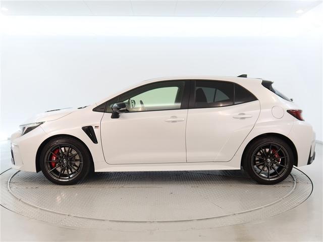 GRカローラ RZ 1年間走行無制限保証 衝突回避被害軽減 車線逸脱警報機能 メモリナビ フルセグTV バックカメラ ドライブレコーダー ETC クルーズコントロール LEDヘッドライト スマートキー オートエアコン(3枚目)