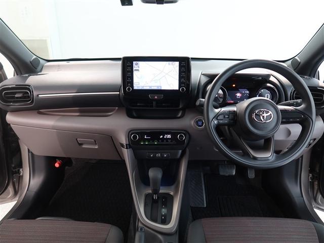 ヤリス Ｇ　１年間走行無制限保証　ペダル踏み間違い　衝突回避被害軽減　車線逸脱警報機能　メモリナビ　バックカメラ　ドライブレコーダー　ＥＴＣ　ＬＥＤヘッドライト　スマートキー　オートエアコン　ブラインドモニター（7枚目）