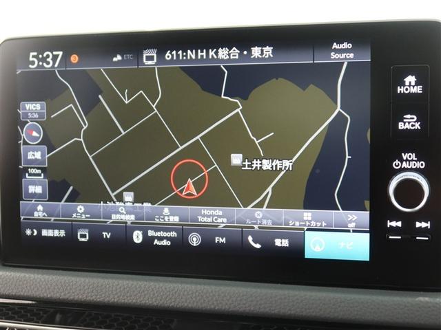 純正ナビを装備。タッチパネル式で使いやすく、お出かけもラクラクです。