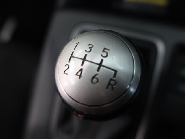 ６速マニュアル