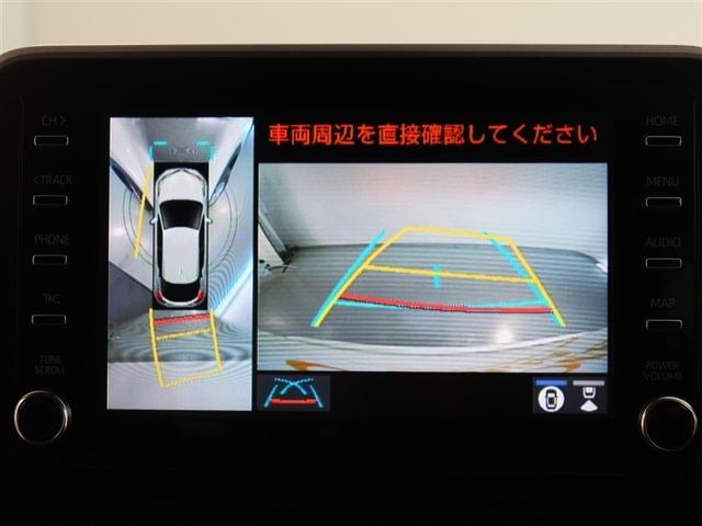 パノラミックビューモニター付きです。車両を上から見たような映像をモニター画面に表示。運転席からの目視では見にくい、車両周辺の状況をリアルタイムでしっかり確認できます。
