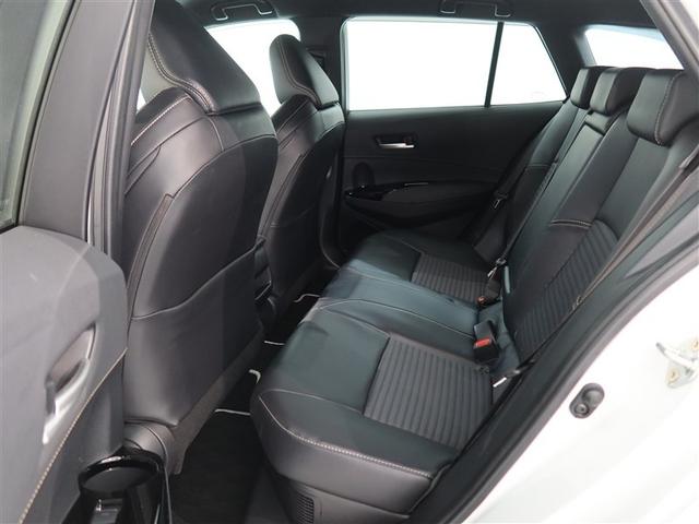 ゆとりある広々とした車内空間は、ドライブを始め買い物やレジャーなど、幅広く活躍します。一人でもみんなとでもお出かけを楽しみましょう！