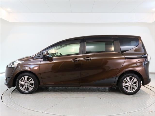 シエンタ Ｇ　１年間走行無制限保証　衝突回避被害軽減　車線逸脱警報機能　メモリナビ　フルセグＴＶ　バックカメラ　ＥＴＣ　電動スライドドア　ＤＶＤ再生　スマートキー　オートエアコン　アイドリングストップ（3枚目）