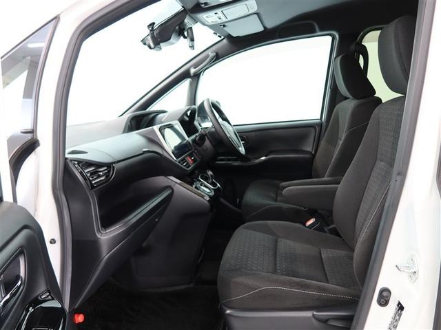 ���ʂ��̂悢��������Ƃ������E�ŁA�N�ł��^�]���₷���ł��B�^�]�̂��₷���͔��ɂ����ɂ��q����܂����