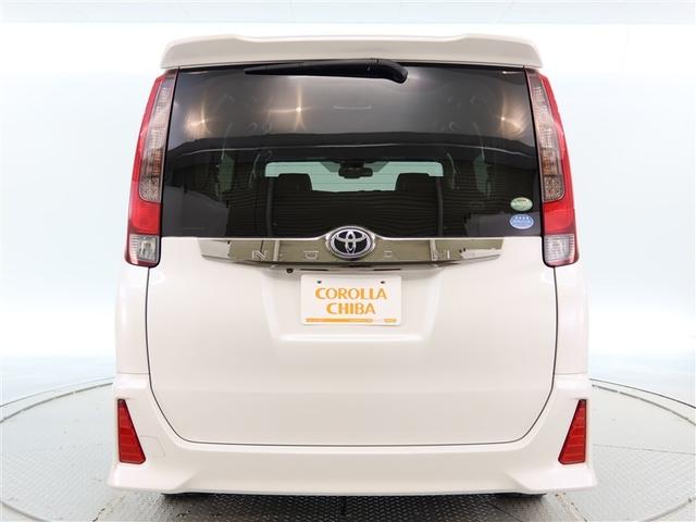 ノア Ｓｉ　ダブルバイビー　１年間走行無制限保証　衝突回避被害軽減　車線逸脱警報機能　メモリナビ　フルセグＴＶ　バックカメラ　クルーズコントロール　電動スライドドア　ＬＥＤヘッドライト　ＤＶＤ再生　スマートキー　オートエアコン（4枚目）