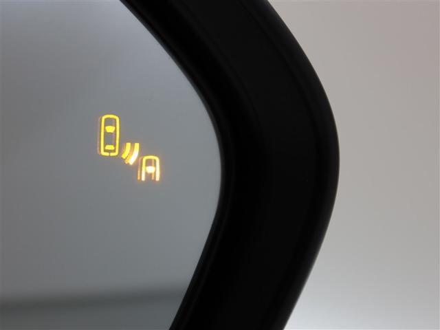 シエンタ ハイブリッドＺ　１年間走行無制限保証　ペダル踏み間違い　衝突回避被害軽減　車線逸脱警報機能　メモリナビ　フルセグＴＶ　バックカメラ　パノラミックモニタ　後席用モニター　ドライブレコーダー　ＥＴＣ　電源コンセント（20枚目）