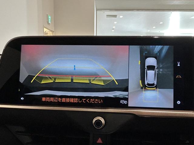 クラウンスポーツ Ｚ　ムーンルーフ　純正メーカーナビ　全方位カメラ　ＥＴＣ　ナビ連動前後ドラレコ　置くだけ充電　デジタルルームミラー　ＡＣＣ　コーナーセンサー　トヨタセーフティセンス　パワーリアゲート　パワーシート　ＬＥＤ（7枚目）
