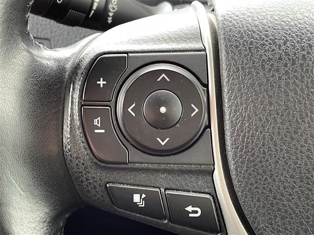 エスクァイア Ｘｉ　２ＷＤ　純正ビルトインＥＴＣ　純正ナビ　ワンセグＴＶ　片側パワースライドドア　バックカメラ　スペアキー　ＷＡＣエアコン　ＬＥＤヘッドライト　ドアバイザー　前後コーナーセンサー　純正フロアマット（9枚目）
