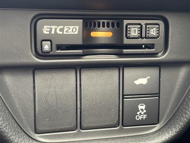 ＺＲ－Ｖ ｅ：ＨＥＶ　Ｚ　ワンオーナー　メーカー純正９インチナビ　フルセグＴＶ　ＡｐｐｌｅＣａｒＰｌａｙ　ＡｎｄｒｏｉｄＡｕｔｏ　Ｂｌｕｅｔｏｏｔｈ　全方位カメラ（5枚目）