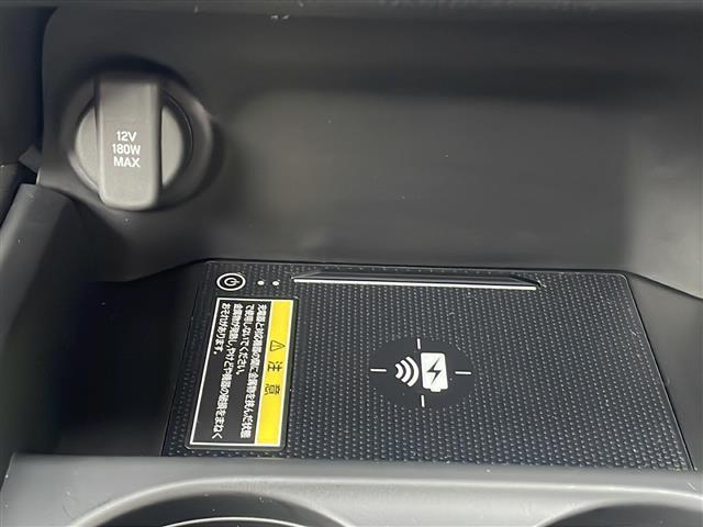 ＺＲ－Ｖ ｅ：ＨＥＶ　Ｚ　ワンオーナー　メーカー純正９インチナビ　フルセグＴＶ　ＡｐｐｌｅＣａｒＰｌａｙ　ＡｎｄｒｏｉｄＡｕｔｏ　Ｂｌｕｅｔｏｏｔｈ　全方位カメラ（6枚目）