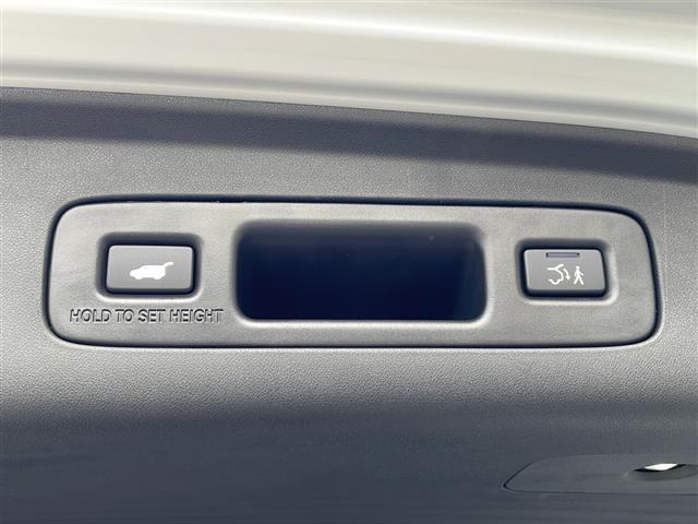 ＺＲ－Ｖ ｅ：ＨＥＶ　Ｚ　ワンオーナー　メーカー純正９インチナビ　フルセグＴＶ　ＡｐｐｌｅＣａｒＰｌａｙ　ＡｎｄｒｏｉｄＡｕｔｏ　Ｂｌｕｅｔｏｏｔｈ　全方位カメラ（21枚目）