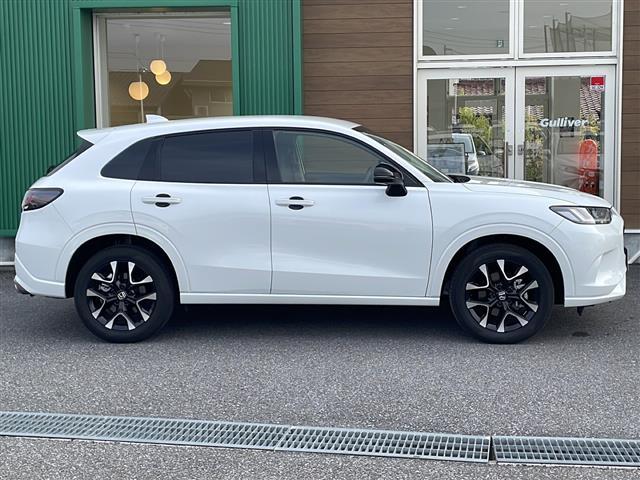 ＺＲ－Ｖ ｅ：ＨＥＶ　Ｚ　ワンオーナー　メーカー純正９インチナビ　フルセグＴＶ　ＡｐｐｌｅＣａｒＰｌａｙ　ＡｎｄｒｏｉｄＡｕｔｏ　Ｂｌｕｅｔｏｏｔｈ　全方位カメラ（28枚目）