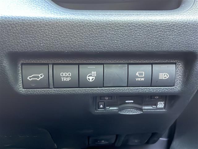 ＲＡＶ４ アドベンチャー　オフロードパッケージＩＩ　純正１０．５インチディスプレイオーディオ（ナビ対応）　バックカメラ　ＥＴＣ　専用サスペンション（１０センチＵＰ）　純正１８ＡＷ　セーフティセンス　ＬＥＤヘッド　ダウンヒルアシスト　スポーティシート（4枚目）
