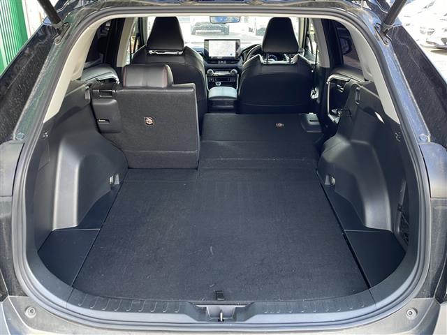 ＲＡＶ４ アドベンチャー　オフロードパッケージＩＩ　純正１０．５インチディスプレイオーディオ（ナビ対応）　バックカメラ　ＥＴＣ　専用サスペンション（１０センチＵＰ）　純正１８ＡＷ　セーフティセンス　ＬＥＤヘッド　ダウンヒルアシスト　スポーティシート（25枚目）