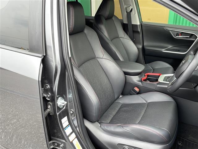 ＲＡＶ４ アドベンチャー　オフロードパッケージ　純正９インチディスプレイオーディオ　バックカメラ　ＥＴＣ　専用サスペンション　純正１８ＡＷ　パワーシート　スマートキー　ＬＥＤヘッド　スポーティシート　レーダークルコン（17枚目）