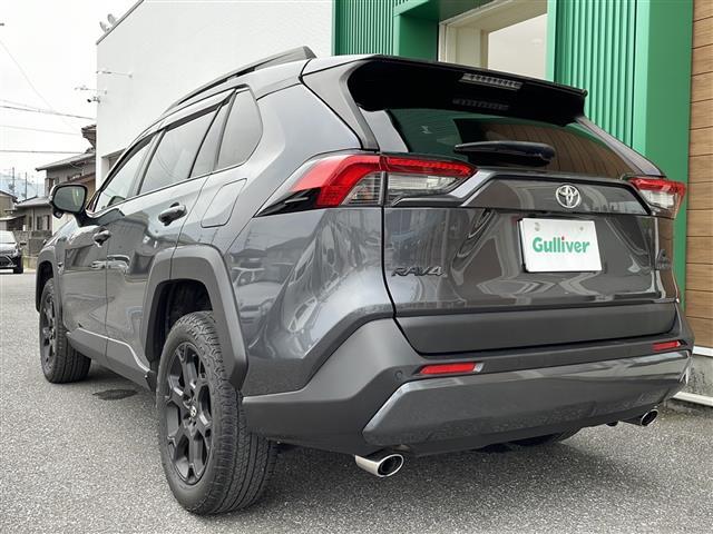 ＲＡＶ４ アドベンチャー　オフロードパッケージ　純正９インチディスプレイオーディオ　バックカメラ　ＥＴＣ　専用サスペンション　純正１８ＡＷ　パワーシート　スマートキー　ＬＥＤヘッド　スポーティシート　レーダークルコン（29枚目）