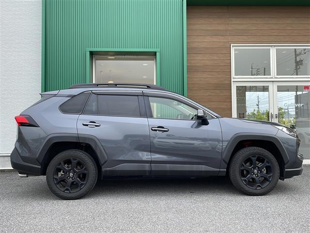 ＲＡＶ４ アドベンチャー　オフロードパッケージ　純正９インチディスプレイオーディオ　バックカメラ　ＥＴＣ　専用サスペンション　純正１８ＡＷ　パワーシート　スマートキー　ＬＥＤヘッド　スポーティシート　レーダークルコン（32枚目）