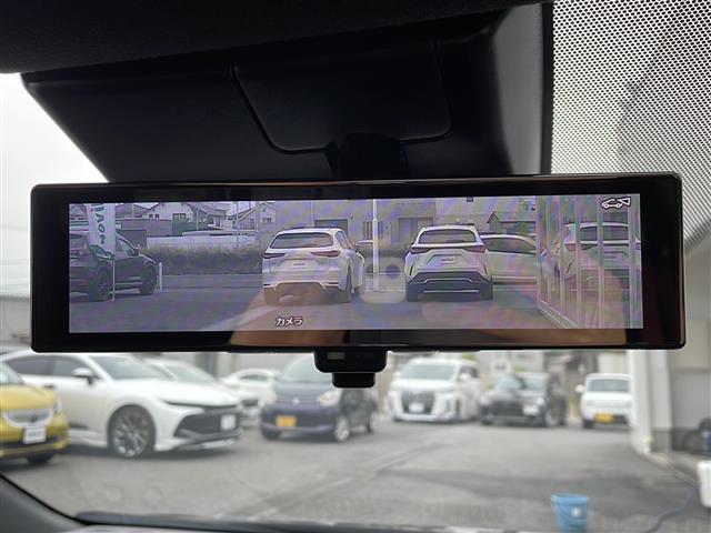 オーラ ニスモ　インテリジェントエマージェンシーブレーキ　インテリジェントルームミラー　インテリジェントアラウンドビューモニター　フルエアロ　純正１７インチアルミホイール　ＬＥＤオートライト　ステアリングスイッチ（3枚目）