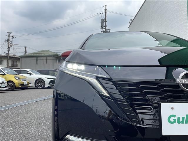 オーラ ニスモ　インテリジェントエマージェンシーブレーキ　インテリジェントルームミラー　インテリジェントアラウンドビューモニター　フルエアロ　純正１７インチアルミホイール　ＬＥＤオートライト　ステアリングスイッチ（24枚目）