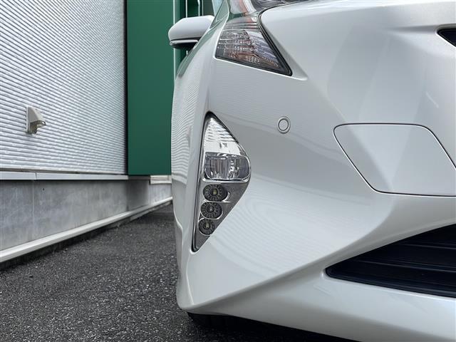 プリウス Ｓセーフティプラス　純正９インチＳＤナビ　バックカメラ　フルセグ　セーフティセンスＰＫＧ　ＬＥＤヘッド＆フォグランプ　純正１５ＡＷ　ステアリングスイッチ　衝突軽減装置　レーダークルーズコントロール（36枚目）