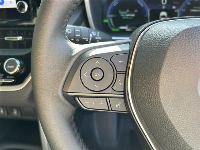 カローラクロス ハイブリッド　Ｚ　純正８型ＤＡ　全方位カメラ　セーフティセンス　ドライブレコーダー　ＥＴＣ　ＬＥＤヘッド　オートライト　　純正１８ＡＷ　運転席パワーシート　前席シートヒーター　合皮コンビシート（7枚目）