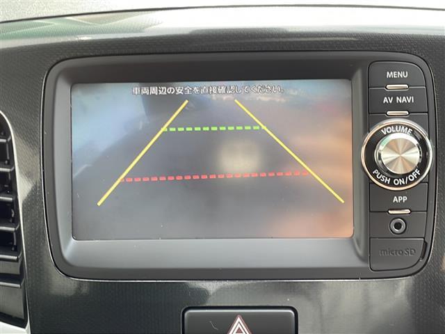 ワゴンＲ ２０周年記念車　ＳＤナビ（ＢＴ／ワンセグＴＶ／ＦＭ）／シートヒータ－／運転支援機能（レーダーブレーキサポート）（誤発信抑制機能）（エマージェンシーストップシグナル）／バックカメラ／オートライト／プッシュスタート（3枚目）