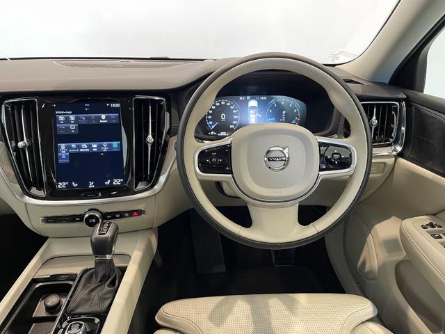 Ｖ６０ Ｔ５　インスクリプション　ワンオーナー／純正メモリナビ／追従式クルーズコントロール／ヘッドアップディスプレイ／デジタルインナーミラー／ドライブレコーダー（全方位録画）／パワーバックドア／前席パワーシート／前席エアシート（2枚目）