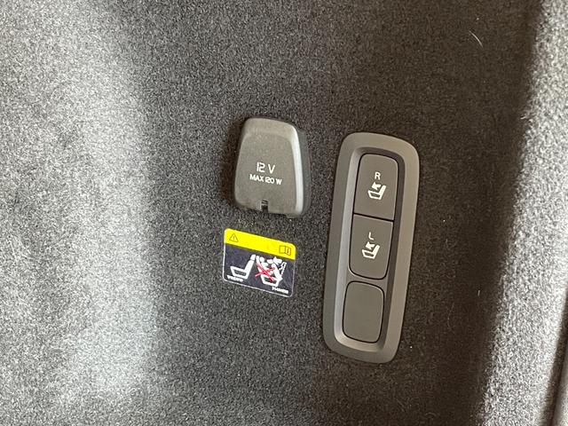 Ｖ６０ Ｔ５　インスクリプション　ワンオーナー／純正メモリナビ／追従式クルーズコントロール／ヘッドアップディスプレイ／デジタルインナーミラー／ドライブレコーダー（全方位録画）／パワーバックドア／前席パワーシート／前席エアシート（41枚目）