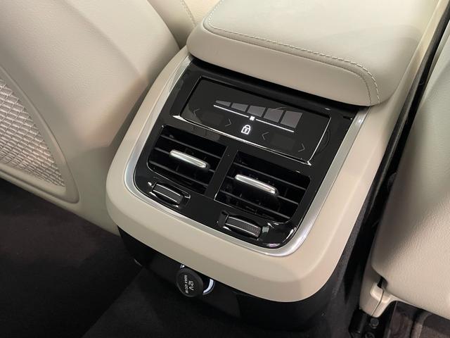 Ｖ６０ Ｔ５　インスクリプション　ワンオーナー／純正メモリナビ／追従式クルーズコントロール／ヘッドアップディスプレイ／デジタルインナーミラー／ドライブレコーダー（全方位録画）／パワーバックドア／前席パワーシート／前席エアシート（45枚目）
