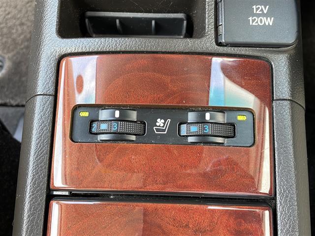 ＨＳ ＨＳ２５０ｈ　バージョンＩ　★純正メーカーナビ★ビルトインＥＴＣ★ワンオーナー★バックカメラ★シートヒーター　　シートクーラー★ドライブレコーダー★純正フロアマット★純正ＡＷ★ＡＡＣ★衝突被害軽減ブレーキ（15枚目）
