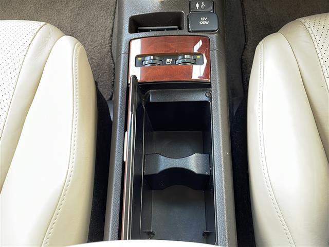ＨＳ ＨＳ２５０ｈ　バージョンＩ　★純正メーカーナビ★ビルトインＥＴＣ★ワンオーナー★バックカメラ★シートヒーター　　シートクーラー★ドライブレコーダー★純正フロアマット★純正ＡＷ★ＡＡＣ★衝突被害軽減ブレーキ（18枚目）