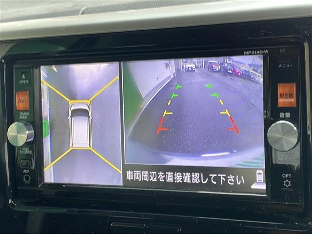 デイズルークス ハイウェイスター　ターボ　禁煙車　ＦＭ／ＡＭ／ＣＤ／ＤＶＤ　純正ナビ　バックカメラ　後席画面　両側電動　アラウンドビューモニター　ＥＴＣ　純正フロアマット　純正アルミホイール　プッシュスタート　オートエアコン　オートライト（4枚目）