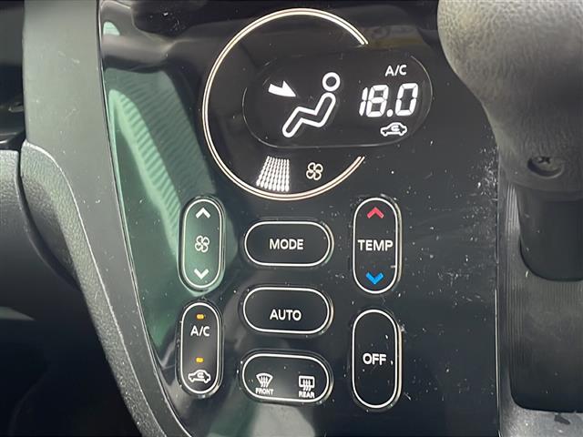 デイズルークス ハイウェイスター　ターボ　禁煙車　ＦＭ／ＡＭ／ＣＤ／ＤＶＤ　純正ナビ　バックカメラ　後席画面　両側電動　アラウンドビューモニター　ＥＴＣ　純正フロアマット　純正アルミホイール　プッシュスタート　オートエアコン　オートライト（25枚目）