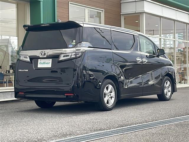 ヴェルファイア ２．５Ｘ　禁煙車社外９型ナビ　両側パワースライドドア　衝突軽減ブレーキ　ＬＫＡ　クリアランスソナー　　バックカメラ　オートライト　オートハイビーム　レザ調シートカバー　純正アルミホイール　ビルトインＥＴＣ　ＢＴ（19枚目）