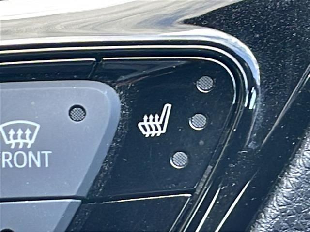 Ｃ－ＨＲ Ｇ　禁煙車　純正ＳＤナビ　プリクラッシュセーフティ　ＢＳＭ　ＬＫＡ　レーダークルーズコントロール　クリアランスソナー　バックカメラ　オートライト　オートハイビーム　ＬＥＤヘッドライト　フォグランプ　ＥＴＣ（23枚目）